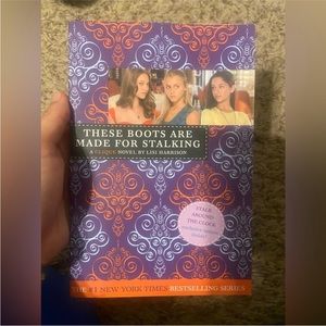 *multiple books* “the Clique” series